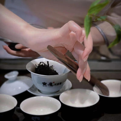 品鉴老陈茶时，可以注意以下几点